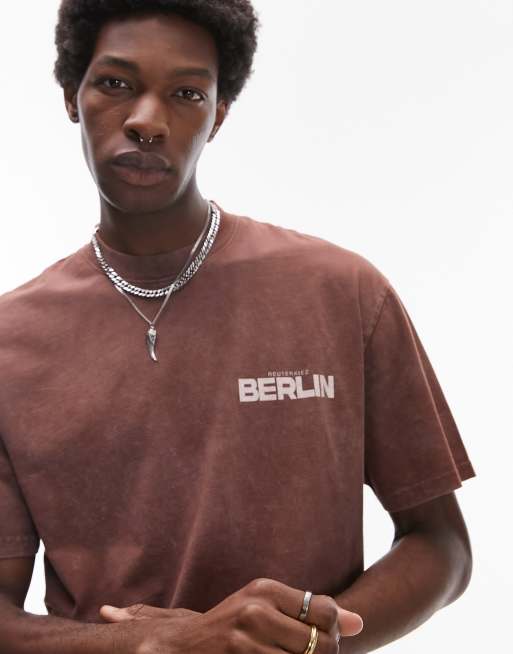 Topman – Oversize-T-Shirt in verwaschenem Braun mit „Berlin“-Print in Used-Optik