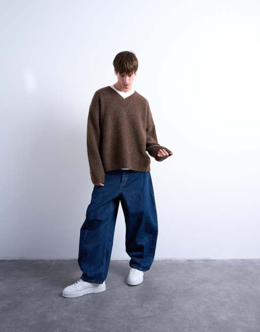 Topman oversized fit knitted v-neck jumper in brown, 2 of 5