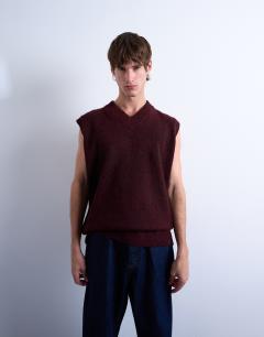 Oversized fit knitted v-neck tank in burgundy