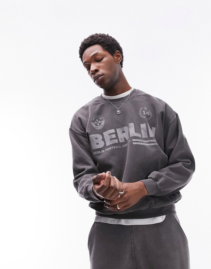 oversized fit sweatshirt with berlin print in washed black-Gray