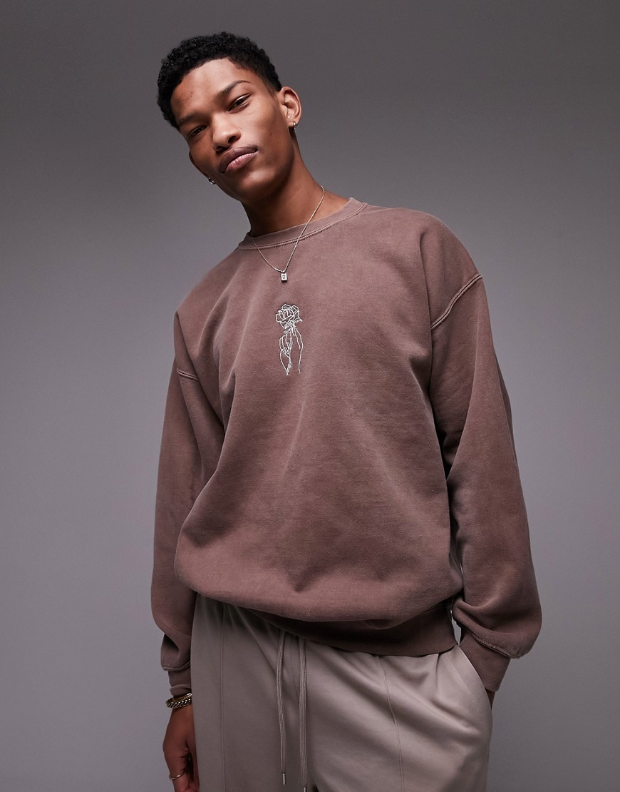 oversized fit sweatshirt with hand rose embroidery in washed brown