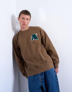 Oversized fit sweatshirt with letter embroidery in brown