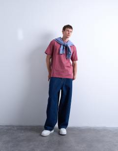 Model wearing Oversized fit t-shirt in dusty rose