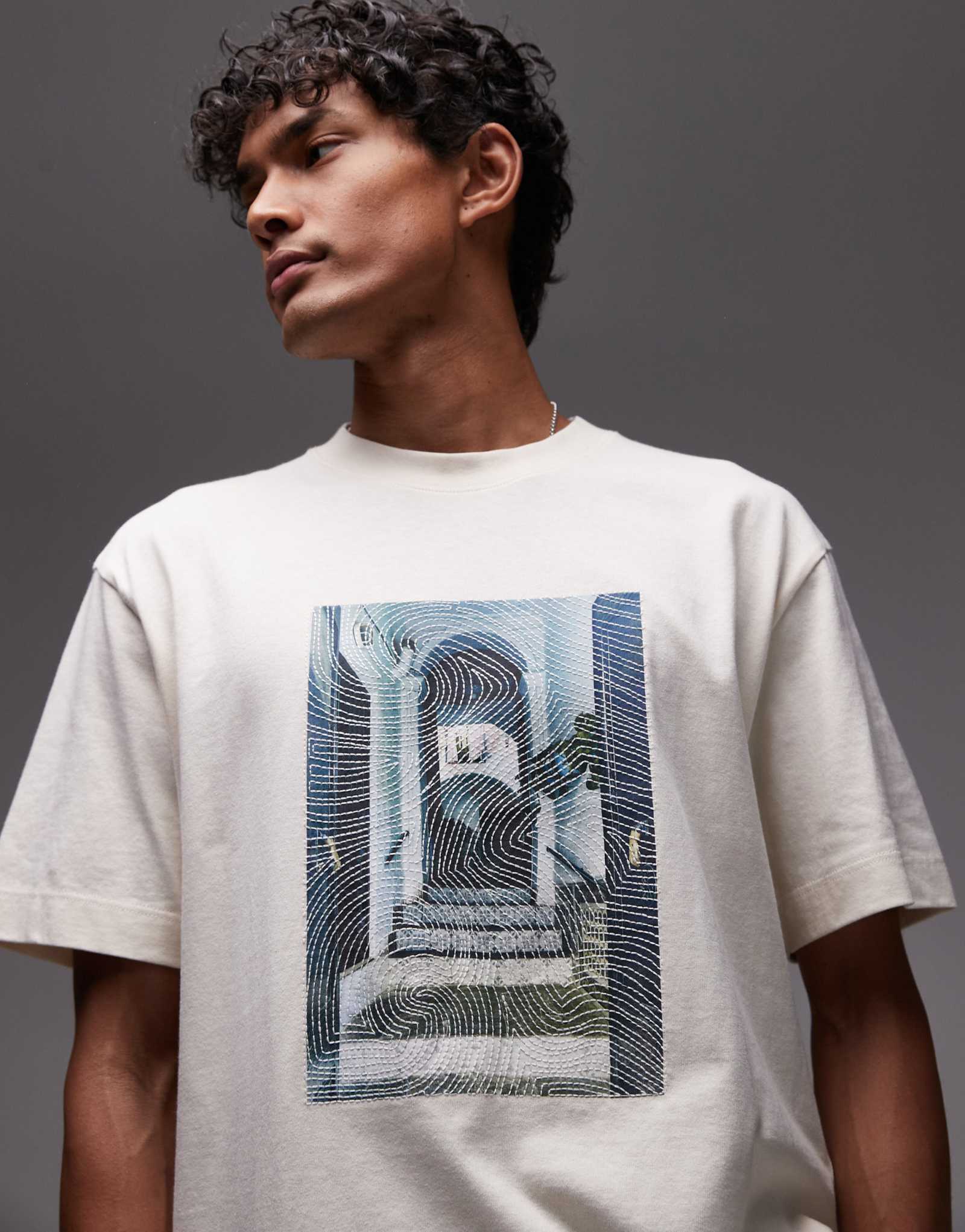 Футболка Topman oversize fit с принтом в виде дверного проема и вышивкой цвета экрю