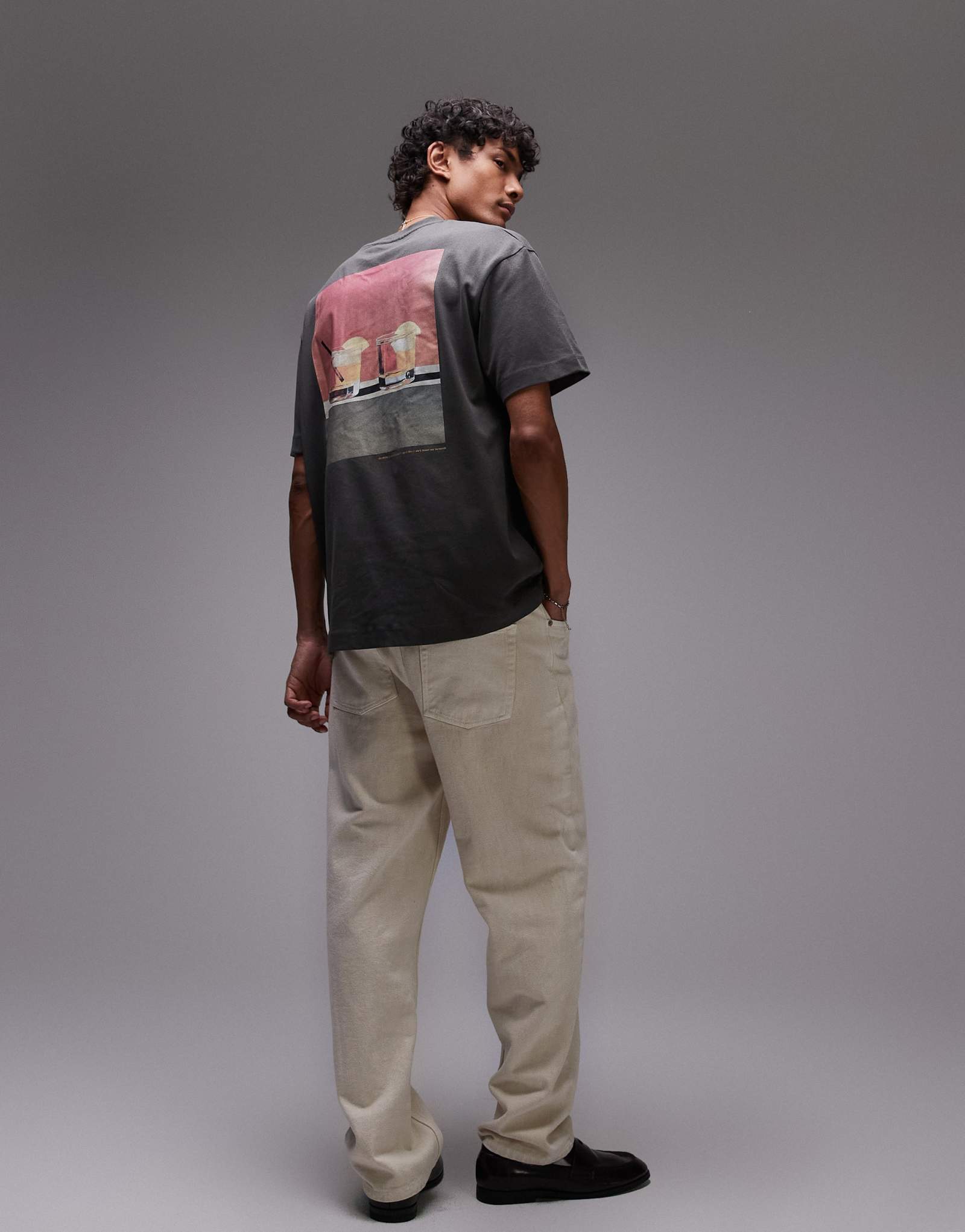 Футболка Topman oversize fit с принтом негрони спереди и сзади, выполненным в угольном цвете