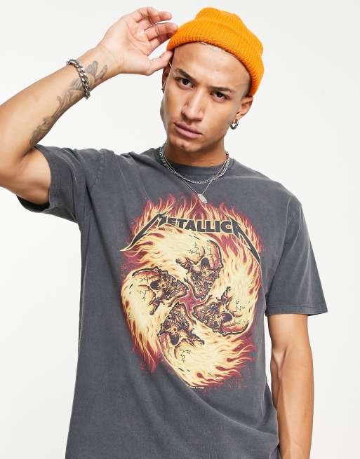 krabbe jeg læser en bog konsonant Topman oversized fit T-shirt with Metallica fire swirl print in washed  black | ASOS