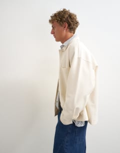 Model wearing Oversized fit twill jersey shacket in ecru