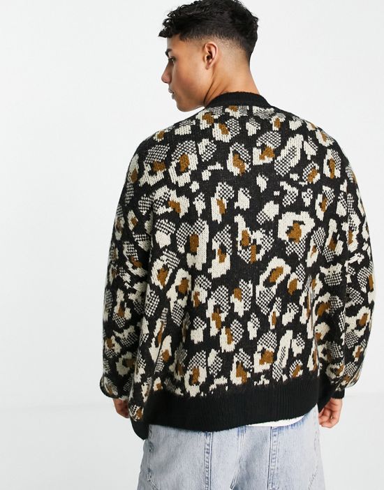 https://images.asos-media.com/products/topman-oversized-knitted-abstract-print-cardigan/201506758-2?$n_550w$&wid=550&fit=constrain