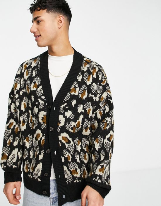 https://images.asos-media.com/products/topman-oversized-knitted-abstract-print-cardigan/201506758-3?$n_550w$&wid=550&fit=constrain