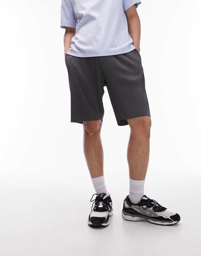 Topman - oversized plisse short in charcoal