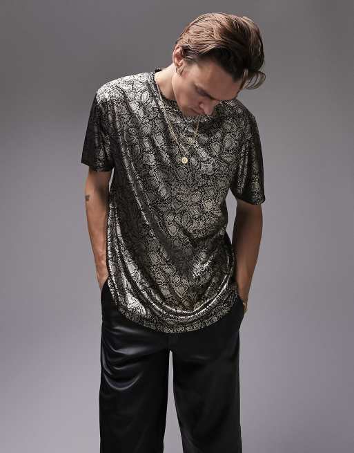 Topman - Oversized T-shirt med slangeprint i metallisk guldfarve