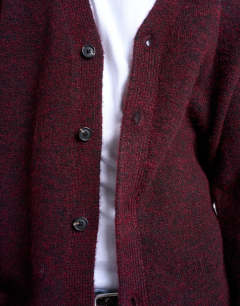 Model wearing Oversized v neck cardigan in burgundy