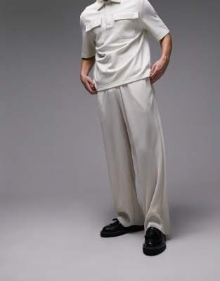 Topman straight plisse jogger in ecru - ASOS Price Checker