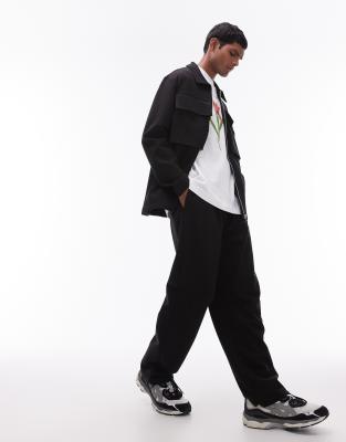 pleat front straight leg sweatpants in black