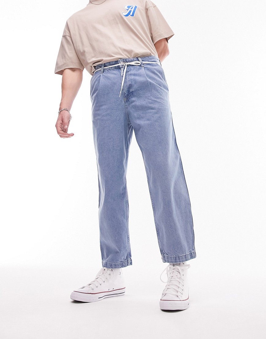 pleat front taper jeans in mid wash-Blue