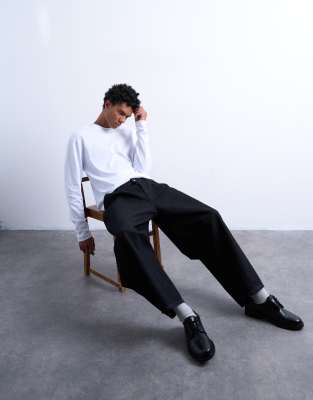 Topman Pleated Barrel Jeans In Black