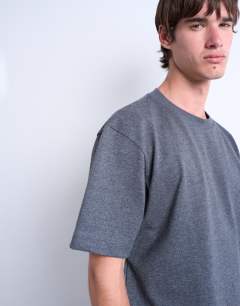 Model wearing Premium heavyweight crop t-shirt in charcoal marl