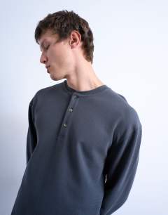 Model wearing Premium relaxed fit heavyweight waffle henley in grey