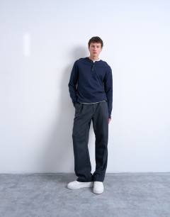 Model wearing Premium relaxed fit heavyweight waffle henley in navy