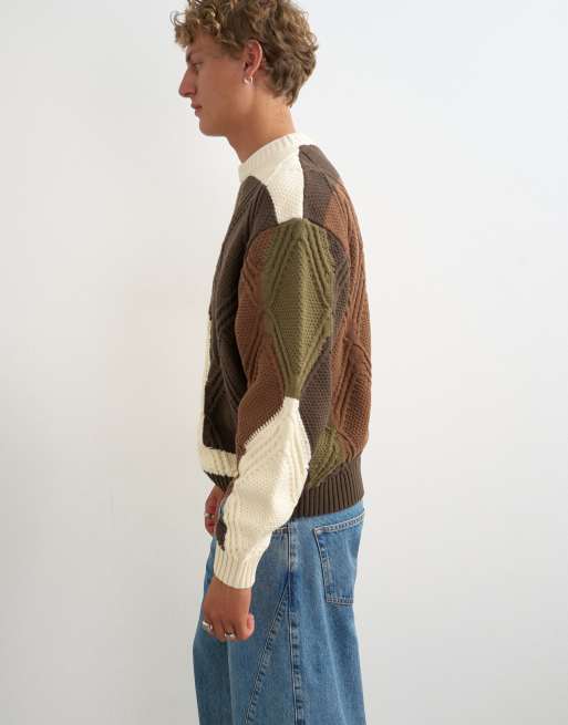 Topman Pullover in Relaxed Fit mit Rautenzopfmuster und Military-Muster in Multi, 4 von 5