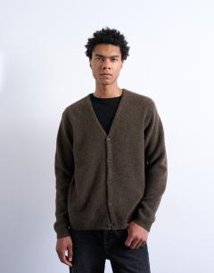 Model wearing Regular fit knitted cardigan in brown