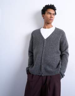 Regular fit knitted cardigan in charcoal