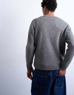 Model wearing Regular fit knitted crew neck jumper with wool in grey