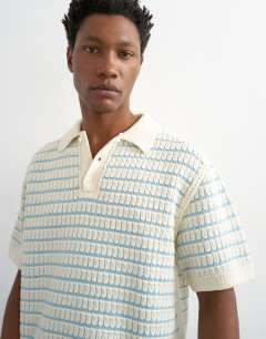 Regular fit machine crochet polo in blue