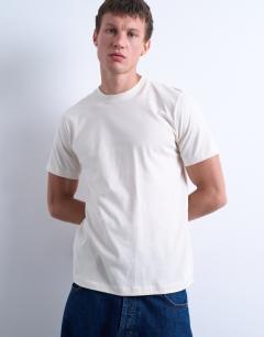 Model wearing Regular fit t-shirt in ecru