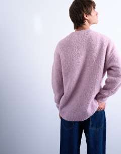 Model wearing Relaxed fit boucle jumper in lilac