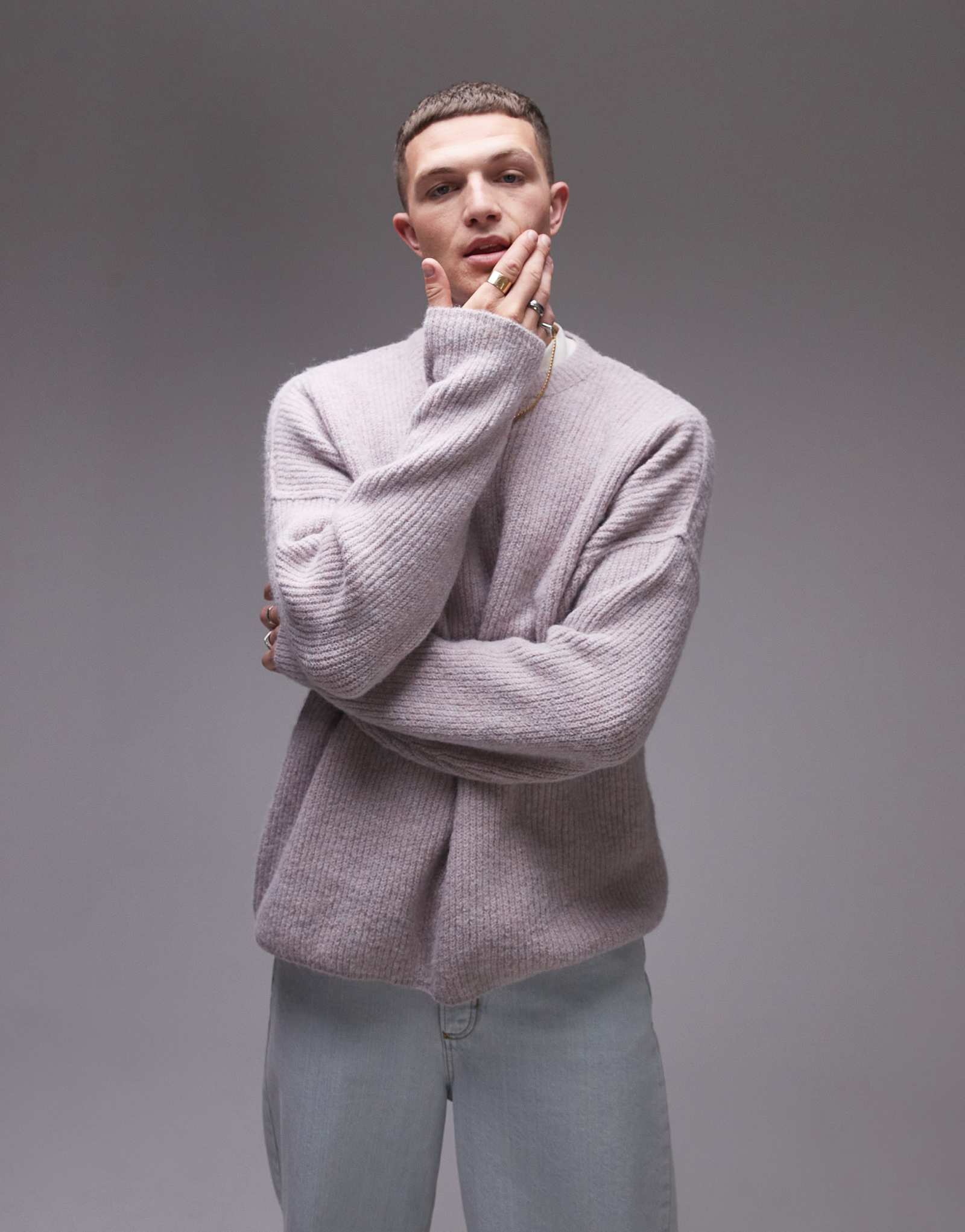 Приталенный свитер Topman свободного кроя розового цвета