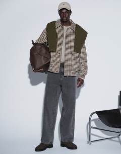 Model wearing Relaxed fit faux wool check harrington with double zip in neutral