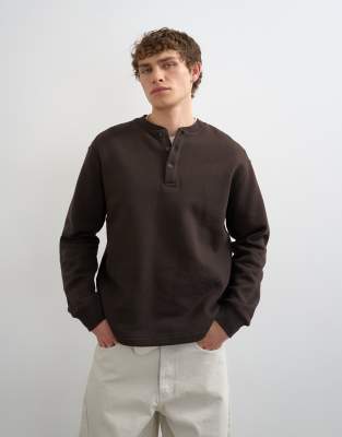 Topman relaxed fit henley sweatshirt in brown brown 13490₽