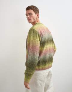 Model wearing Relaxed fit knitted space dye knitted jumper with check design in green