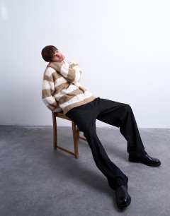 Relaxed fit knitted stripe polo jumper in brown