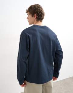 Model wearing Relaxed fit long sleeve t-shirt with ciao bella print in navy