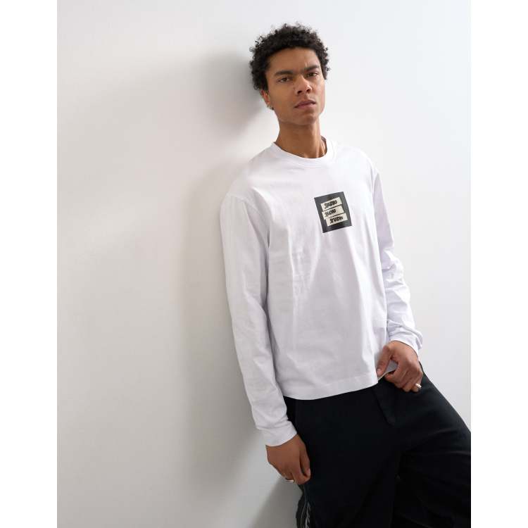 210193502-1-white?$n_750w$&wid