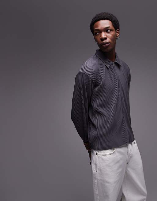 Topman relaxed fit long sleeve zip up plissé polo shirt in charcoal, 3 of 4