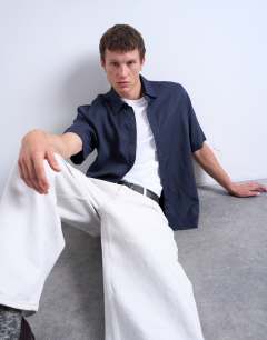 Relaxed fit short sleeve twill shirt in navy