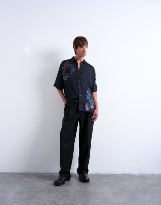 Topman relaxed fit short sleeve twill shirt with placement floral print in black, 2 of 5
