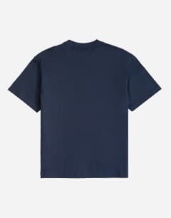 Model wearing Relaxed fit t-shirt in navy