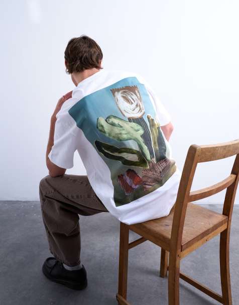 Topman – Relaxed-Fit-T-Shirt in Weiß mit floralem Collagen-Print auf Vorder- und Rückseite - view 1