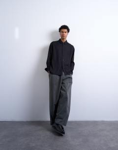 Model wearing Relaxed fit viscose twill shirt in black
