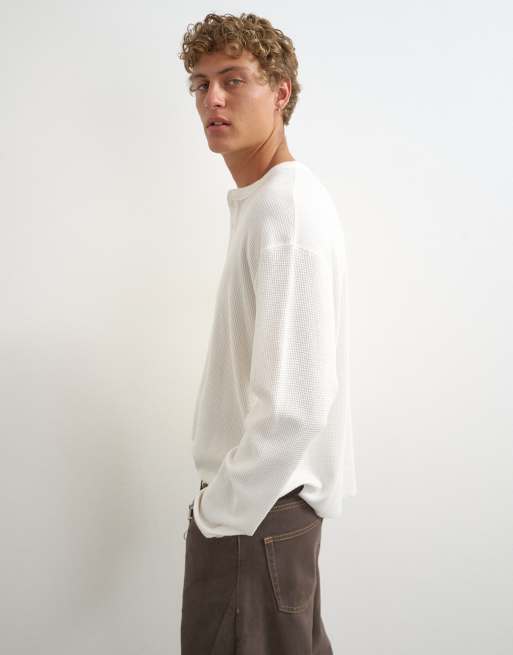 Topman relaxed fit waffle henley with raw hem in washed ecru, 4 of 5