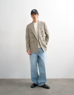 Model wearing Relaxed gingham check blazer in multi