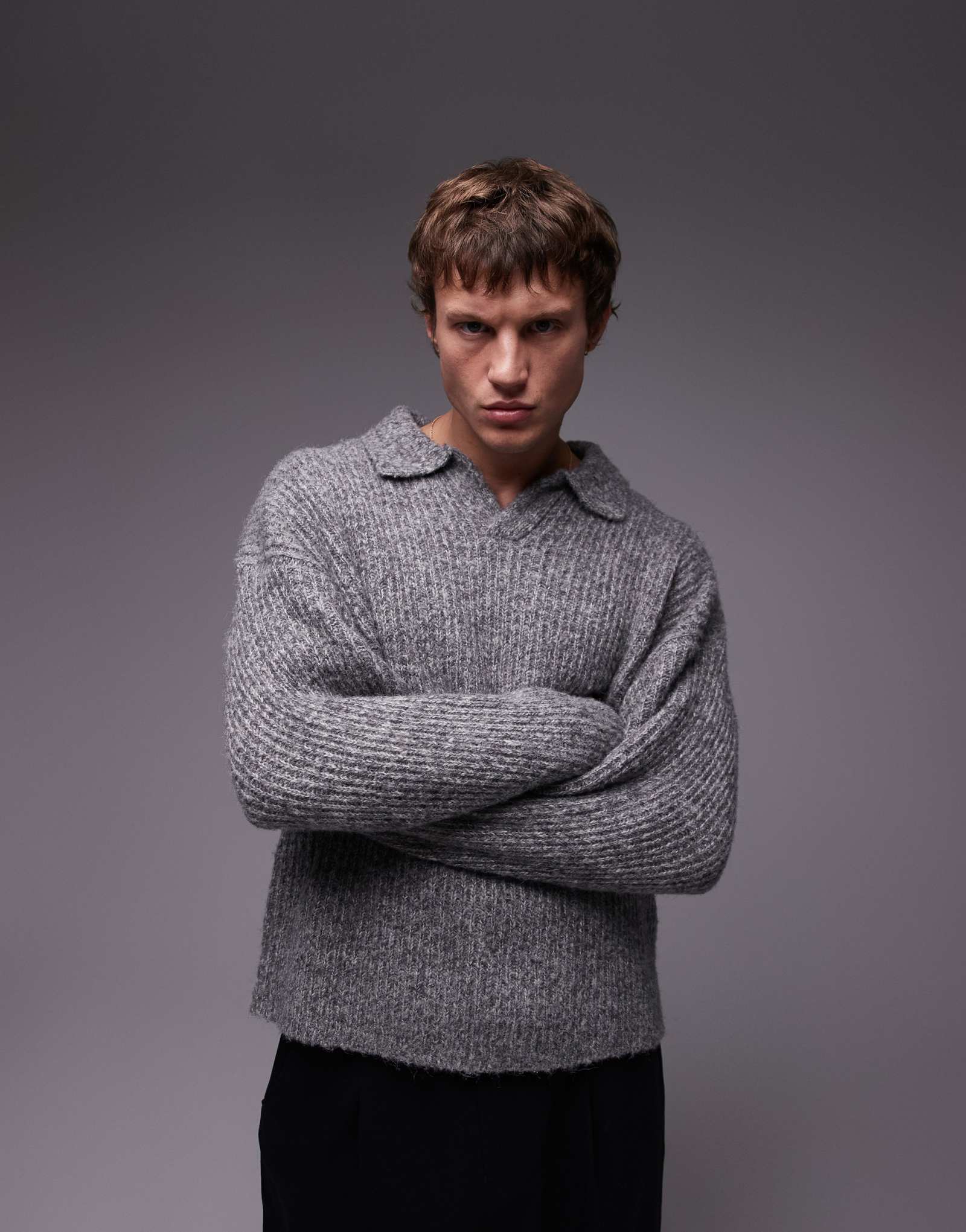 Свитер Topman с открытым воротом из серого вереска