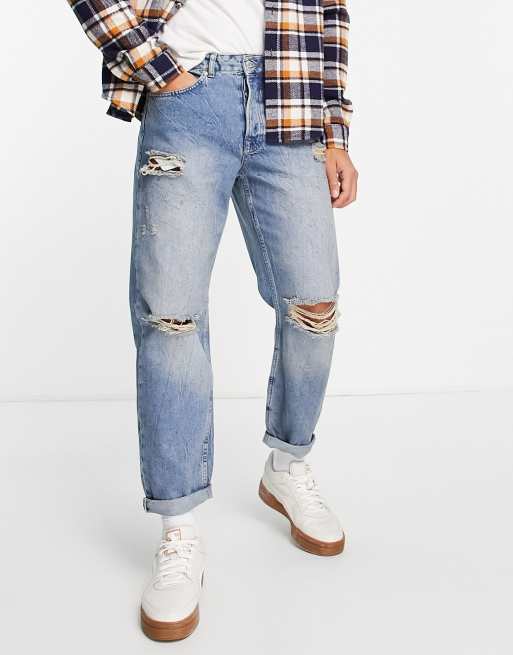 Topman relaxed ripped jeans in mid wash blue, 3 of 4