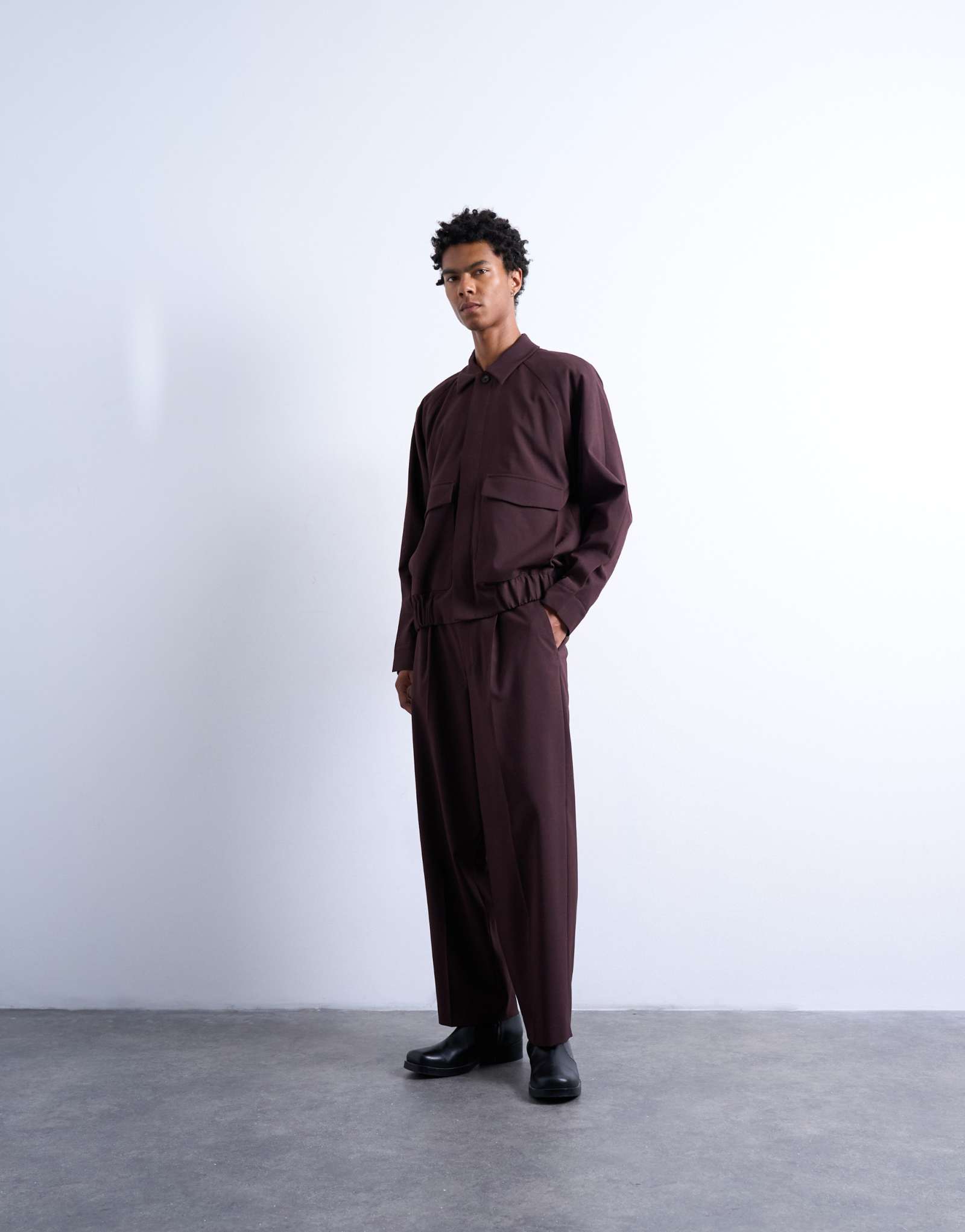 Свободные зауженные брюки Topman бордового цвета