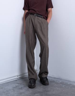 Topman Relaxed Tapered Pleated Herringbone Pants In Brown