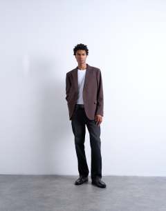 Model wearing Relaxed wool touch blazer in chocolate